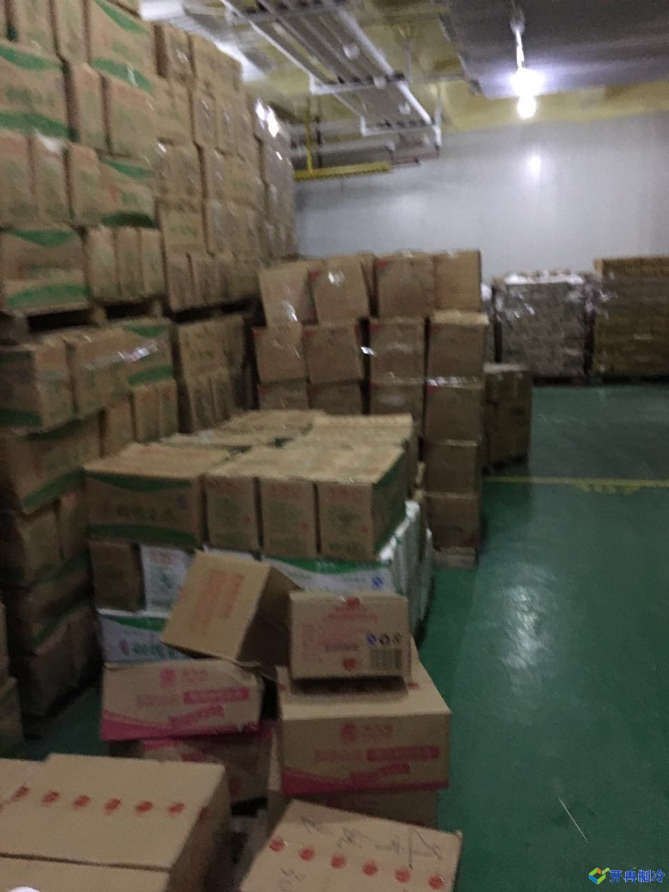 上海開(kāi)冉制冷為客戶(hù)建設(shè)的食品冷藏庫(kù)案例冷庫(kù)內(nèi)景